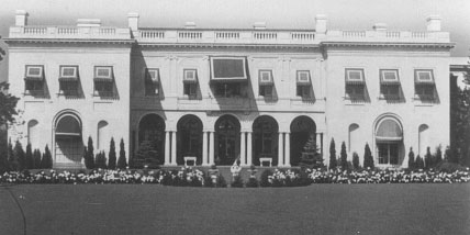 Old black and white photo of the back of Wadsworth Mansion